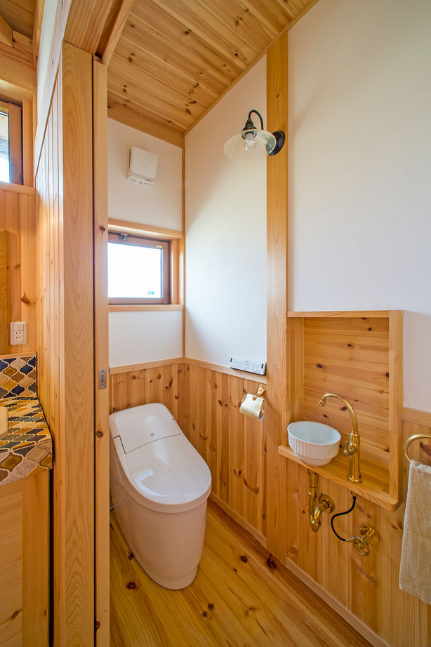 大喜工務店 【滋賀県/2000万円台/間取り有】天井まで7ｍもの大空間リビングで子どもの感性が育つ、木のおしゃれな家の建築実例画像12