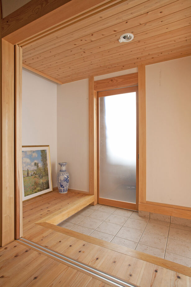 大喜工務店 【滋賀県/2000万円台/間取り図有】注文住宅で叶えた、自然光たっぷりの8寸角の大黒柱が天井まで伸びる家の建築実例画像10