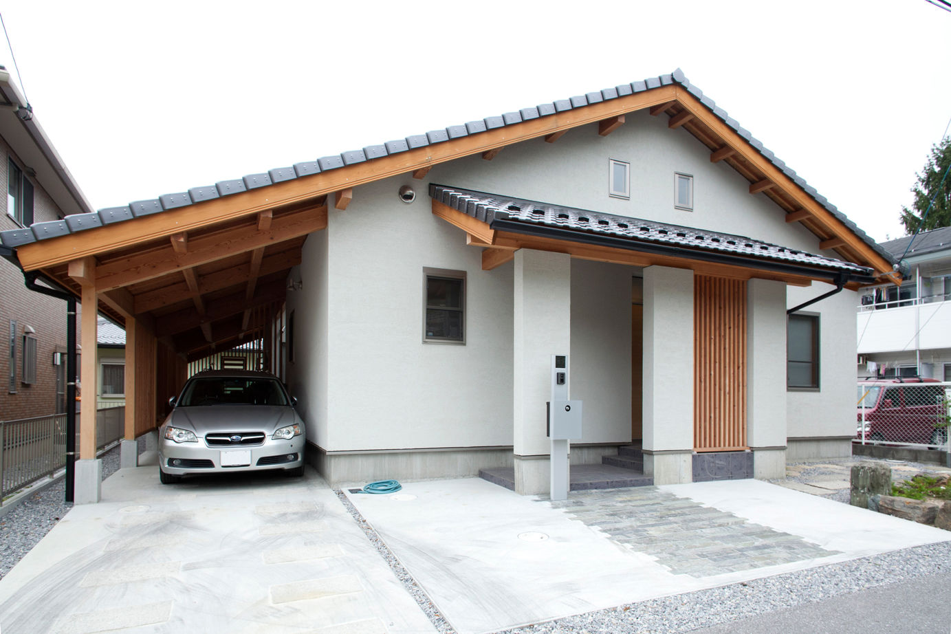 大喜工務店 【滋賀県/2000万円台/平屋/ビルトインガレージ/間取り】老後二人暮らしに考慮した間取りで自然素材豊かな家の建築実例画像2