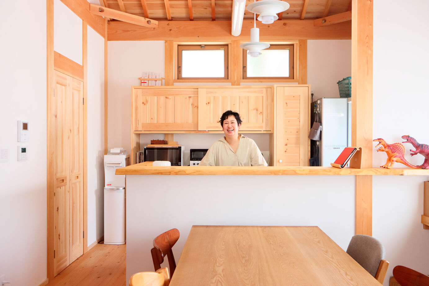 大喜工務店 【滋賀県／天井高６ｍ／自然乾燥無垢材／間取り図あり】平屋と2階建てを融合させた強くて暖かな住まいの建築実例画像4