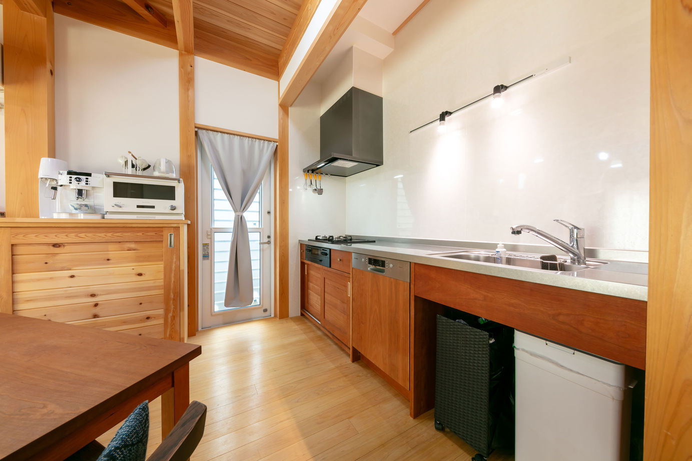 大喜工務店 【京都府／3000万円台／間取り図有】一尺二寸（36センチ角）もの大黒柱が支える、大空間の木の家の建築実例画像6