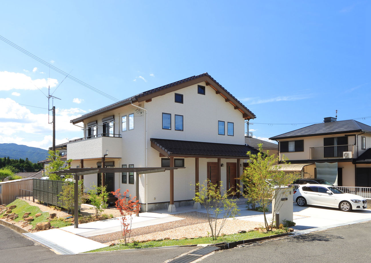 大喜工務店 【滋賀県／2世帯住宅／間取り図有】玄関や水回りなどすべて2つある完全分離型だけど家族がつながる木の家の建築実例画像2