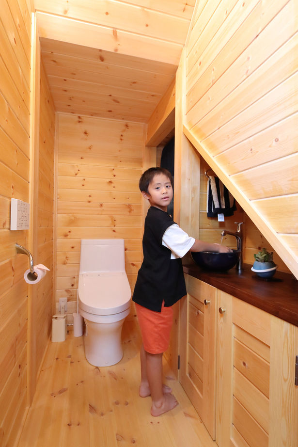 大喜工務店 【滋賀県／2世帯住宅／間取り図有】玄関や水回りなどすべて2つある完全分離型だけど家族がつながる木の家の建築実例画像5