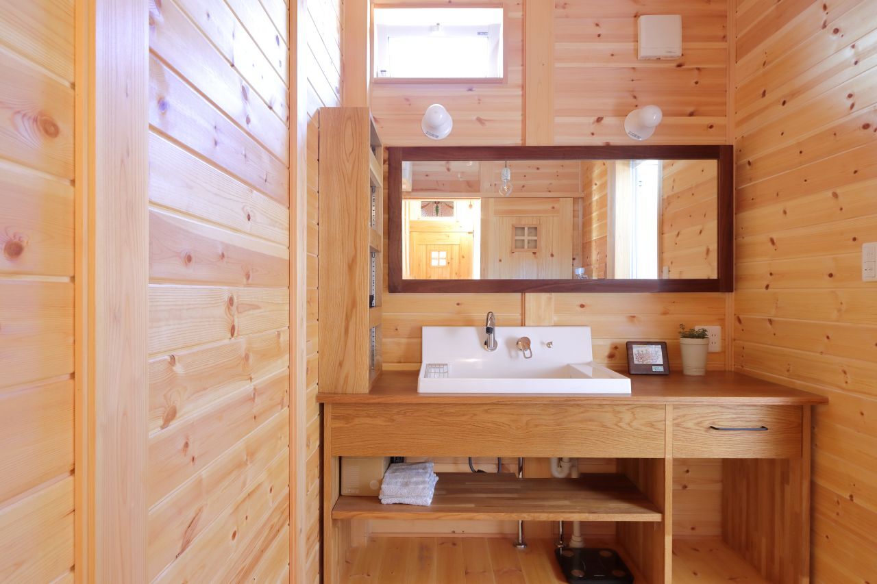 大喜工務店 【滋賀県/2階建て】快適に暮らせる工夫が豊富。ほどよい距離感が心地いい木の二世帯住宅の建築実例画像7