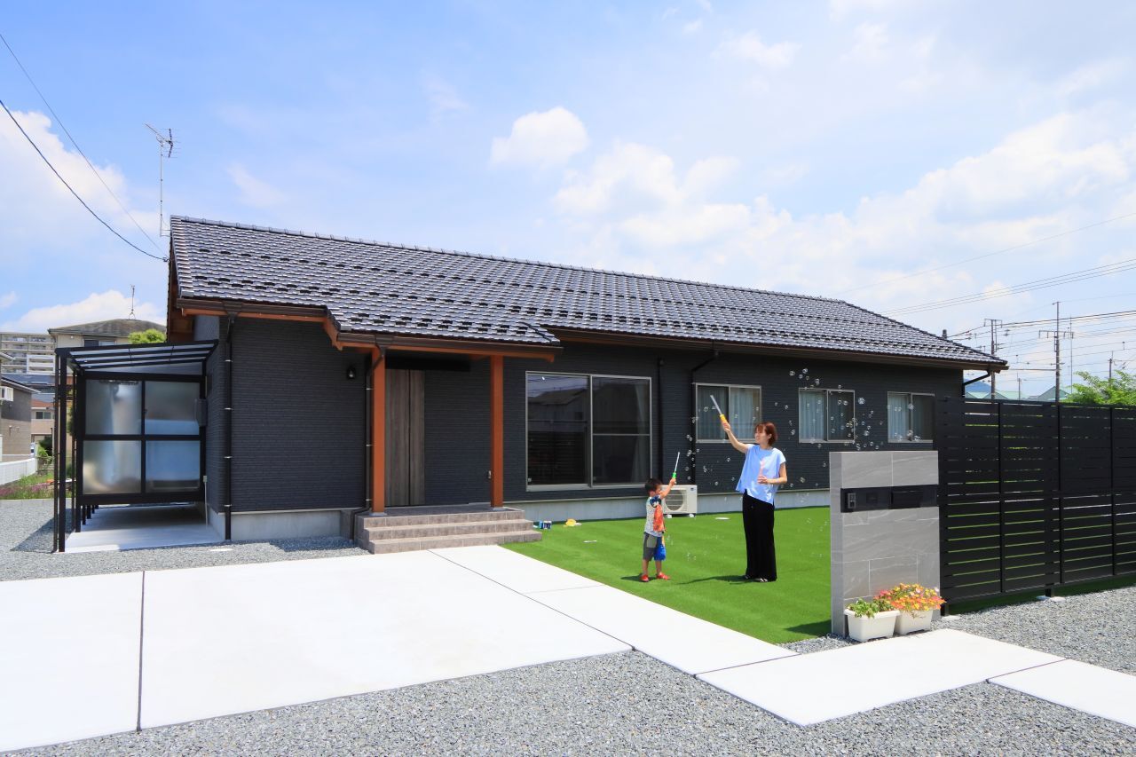 大喜工務店 【滋賀県/平屋】ちょうどいい生活動線が便利。今も将来も、ずっと心地いい木の平屋の建築実例画像2