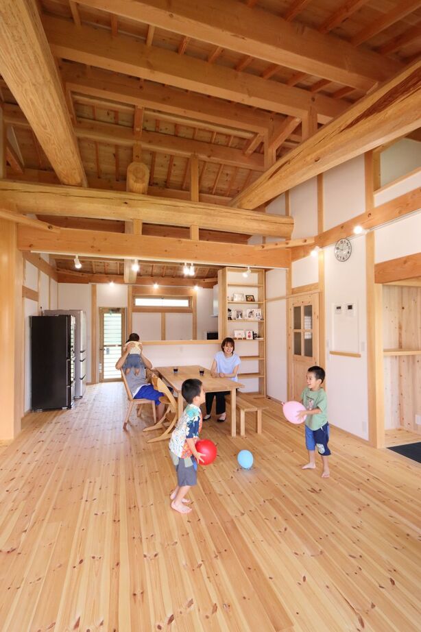 大喜工務店 【滋賀県/平屋】ちょうどいい生活動線が便利。今も将来も、ずっと心地いい木の平屋の建築実例画像3