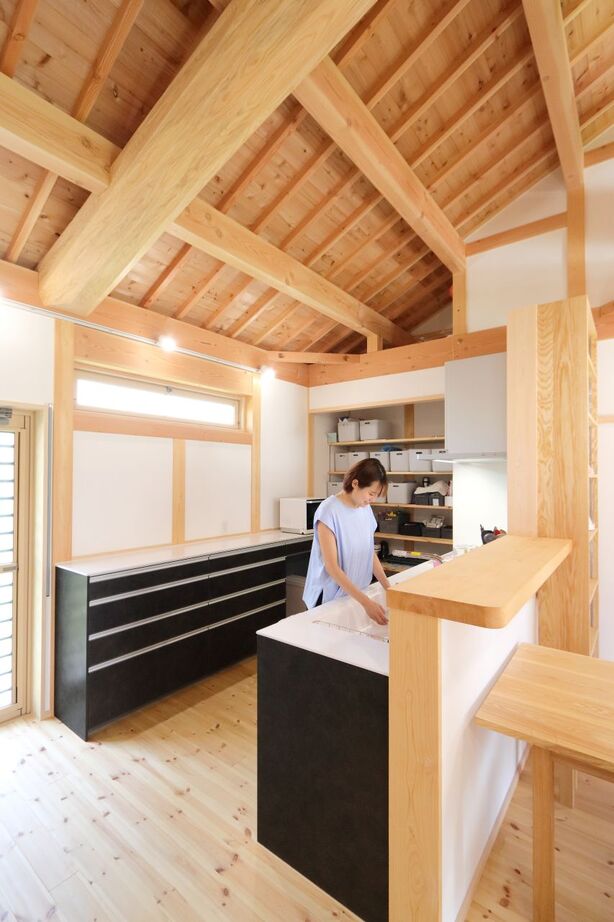 大喜工務店 【滋賀県/平屋】ちょうどいい生活動線が便利。今も将来も、ずっと心地いい木の平屋の建築実例画像5