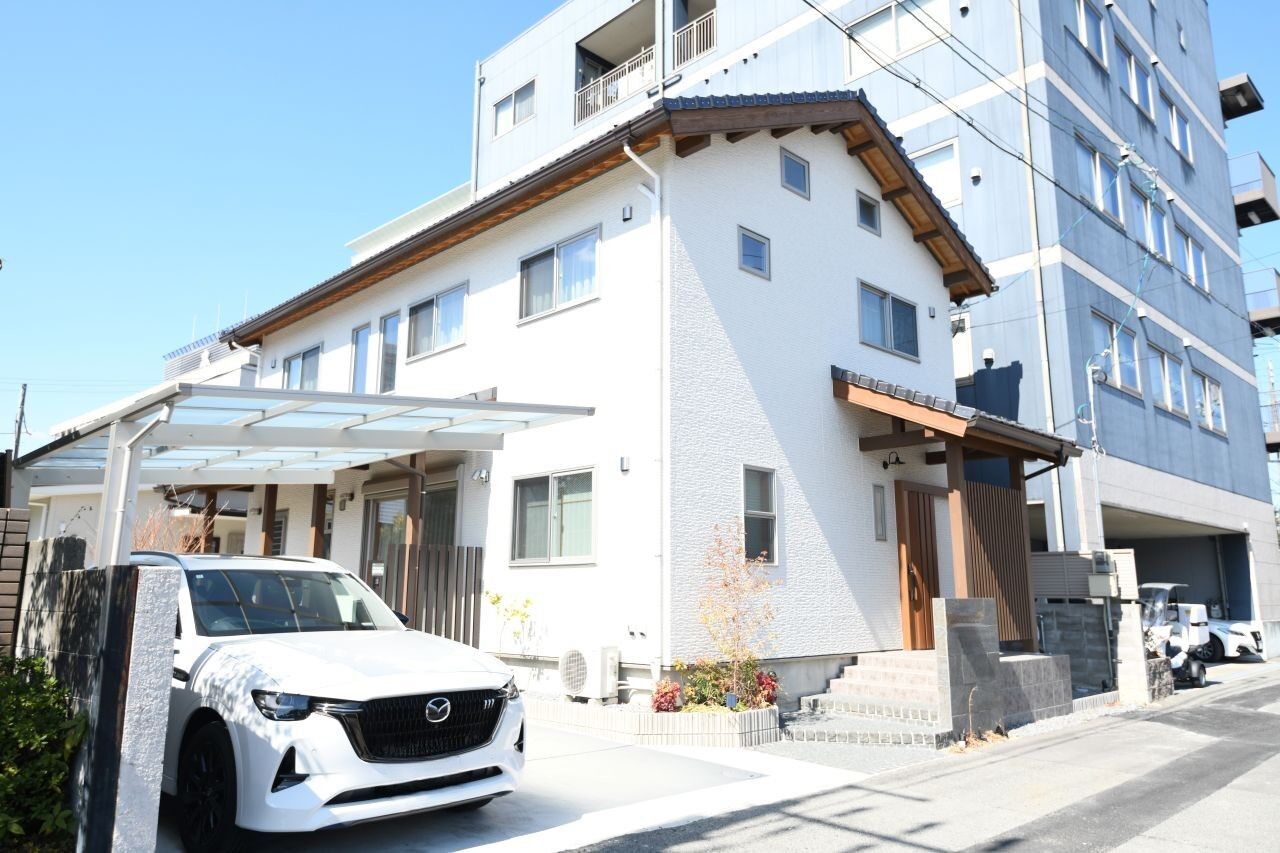 大喜工務店 【大阪府/2階建て】縦横につながる大空間でのびのびと。長期自然乾燥した一尺角の大黒柱と共にの建築実例画像9