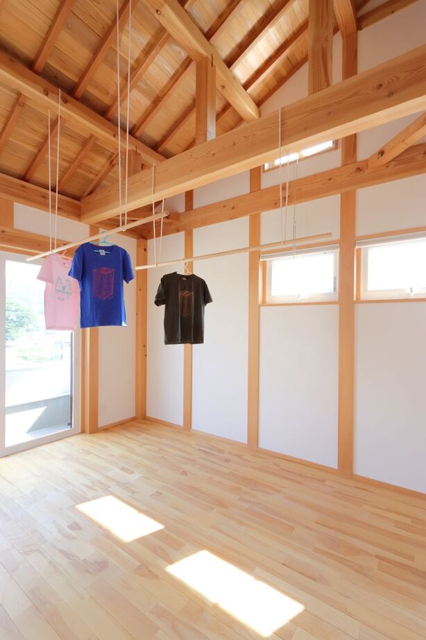 大喜工務店 【滋賀県/2階建て】一尺角(30センチ角）のケヤキの大黒柱が見守る、住むほどに愛着が増す家の建築実例画像10