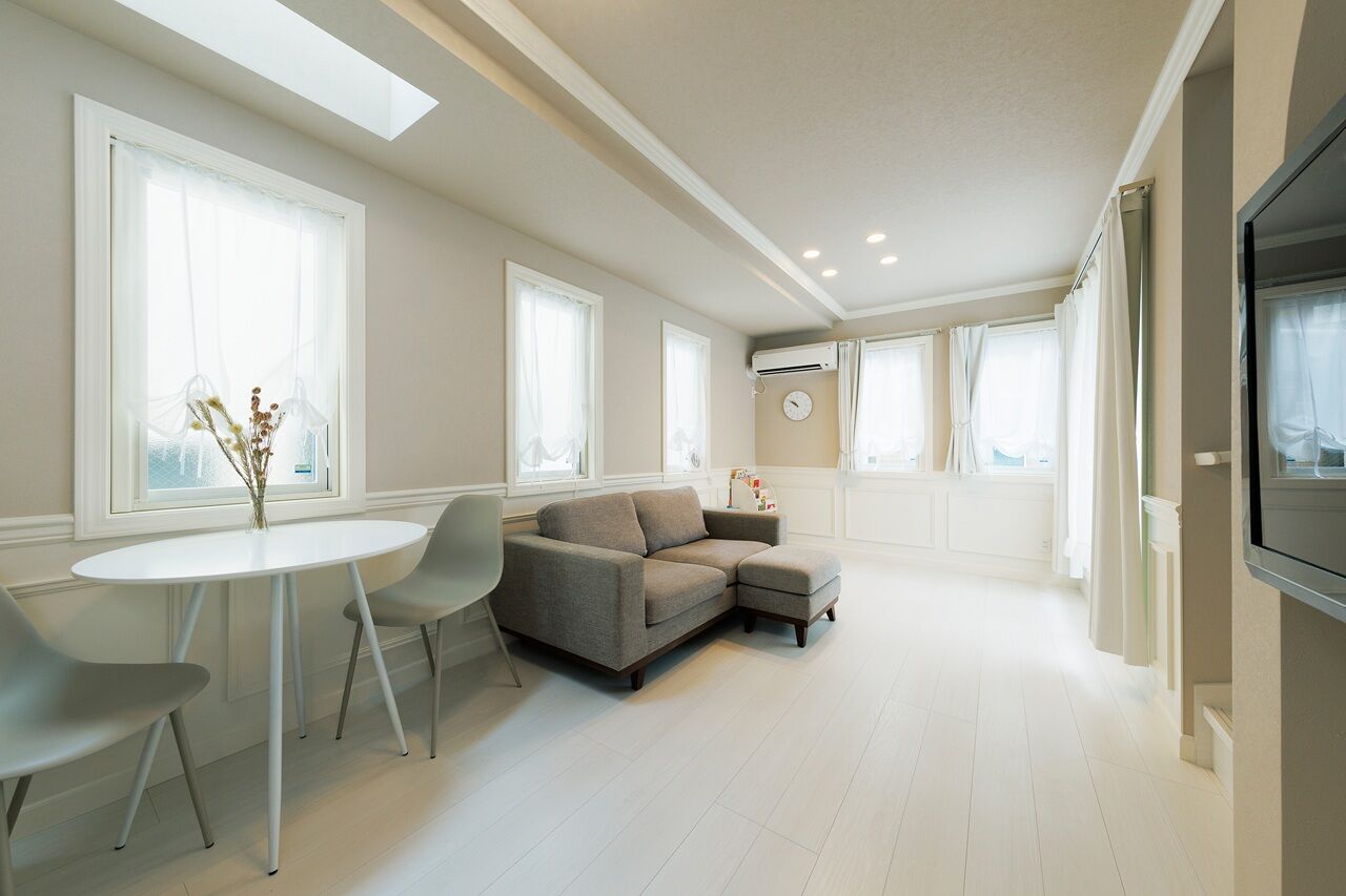 ハウス オブ デコ 【1000万円台/輸入住宅/3階建て】14.7坪の狭小地を有効活用したヨーロピアンスタイルの家の建築実例画像3