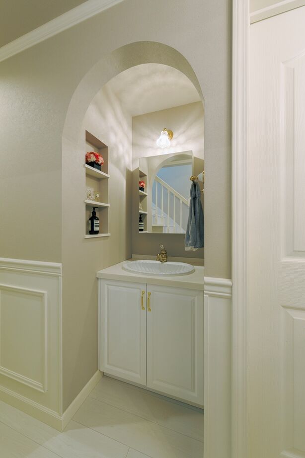 ハウス オブ デコ 【1000万円台/輸入住宅/3階建て】14.7坪の狭小地を有効活用したヨーロピアンスタイルの家の建築実例画像7