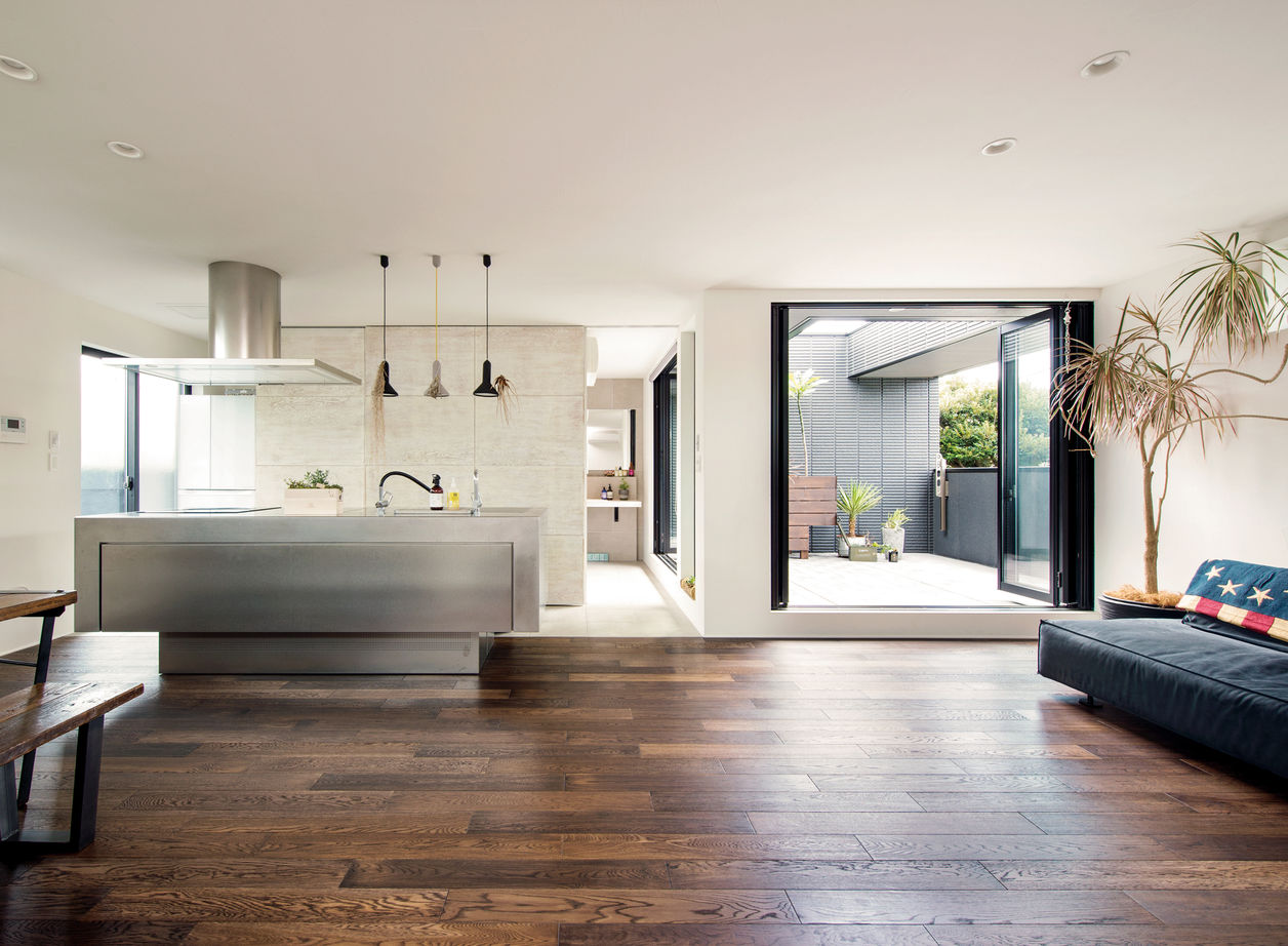 旭化成ホームズ（ヘーベルハウス） 頑丈な構造で自由に住まいをプラン　兄世帯と弟世帯で快適に暮らす家の建築実例画像1