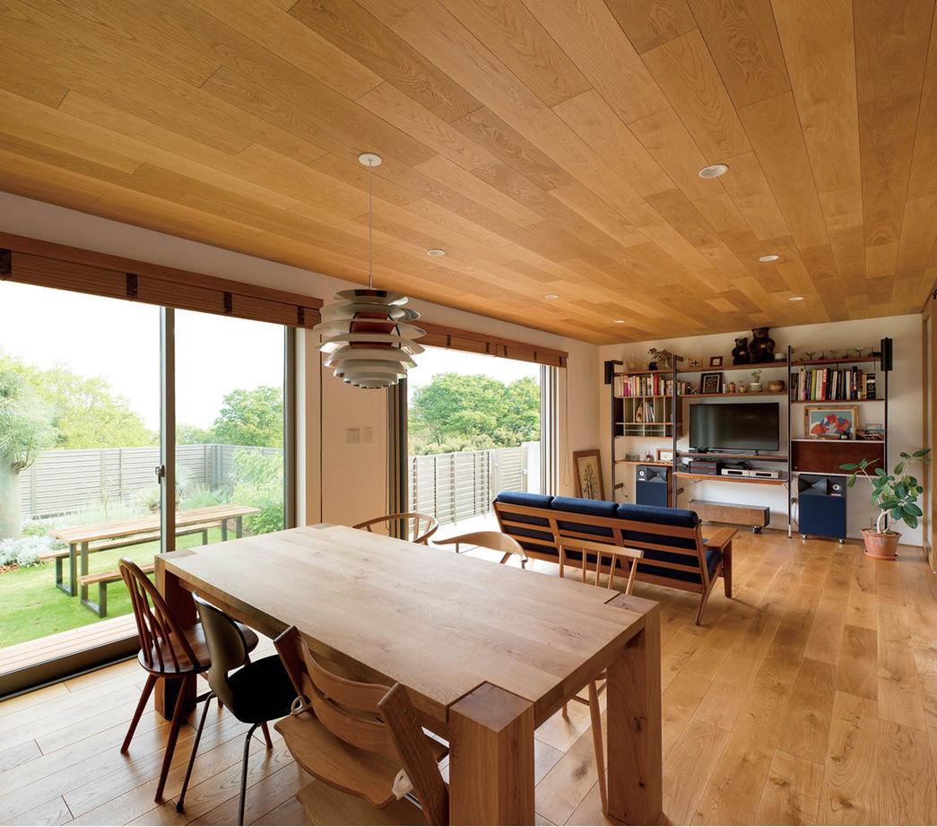 旭化成ホームズ（ヘーベルハウス） インテリアが映えるシンプルな空間　庭とつながる大開口で開放的にの建築実例画像2