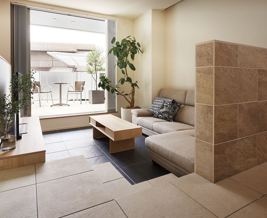 旭化成ホームズ（ヘーベルハウス） アウトドア空間を部屋のように使い多世帯で伸びやかに暮らすの建築実例画像2