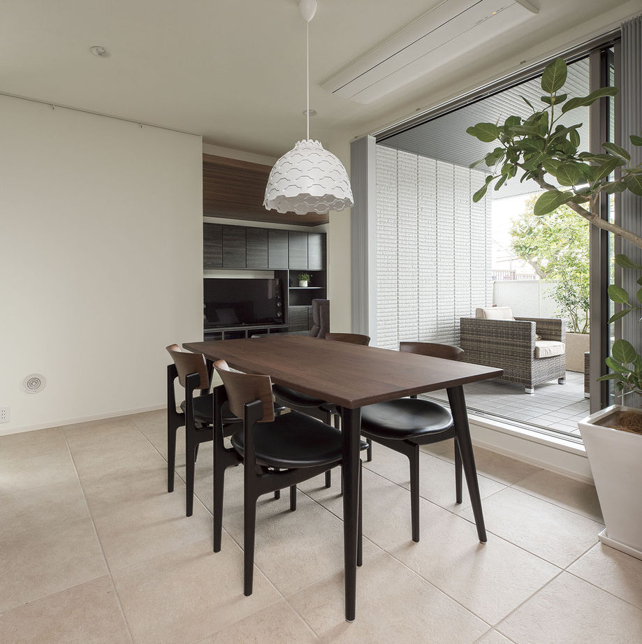 旭化成ホームズ（ヘーベルハウス） アウトドア空間を部屋のように使い多世帯で伸びやかに暮らすの建築実例画像4