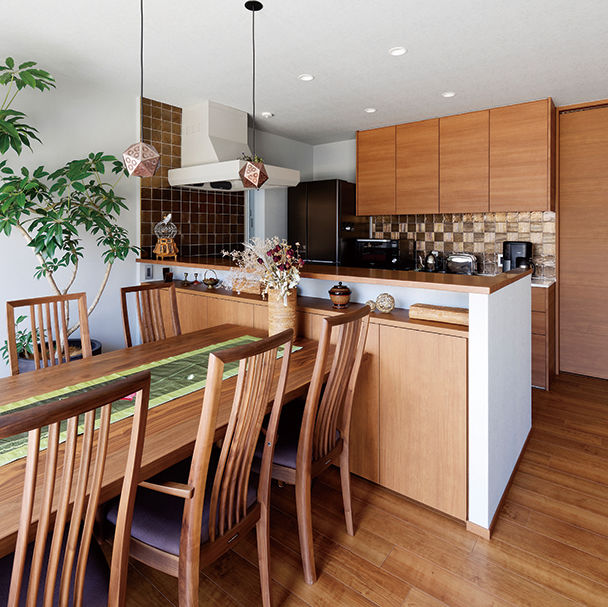 旭化成ホームズ（ヘーベルハウス） 好きなモノに囲まれて楽しく暮らす　見せる収納を活かしたインテリアの建築実例画像5