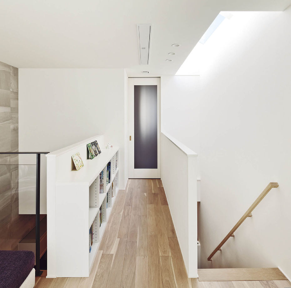 旭化成ホームズ（ヘーベルハウス） 敷地22.9坪でも明るく開放的に　３階建てを活かした設計力が光る家の建築実例画像2