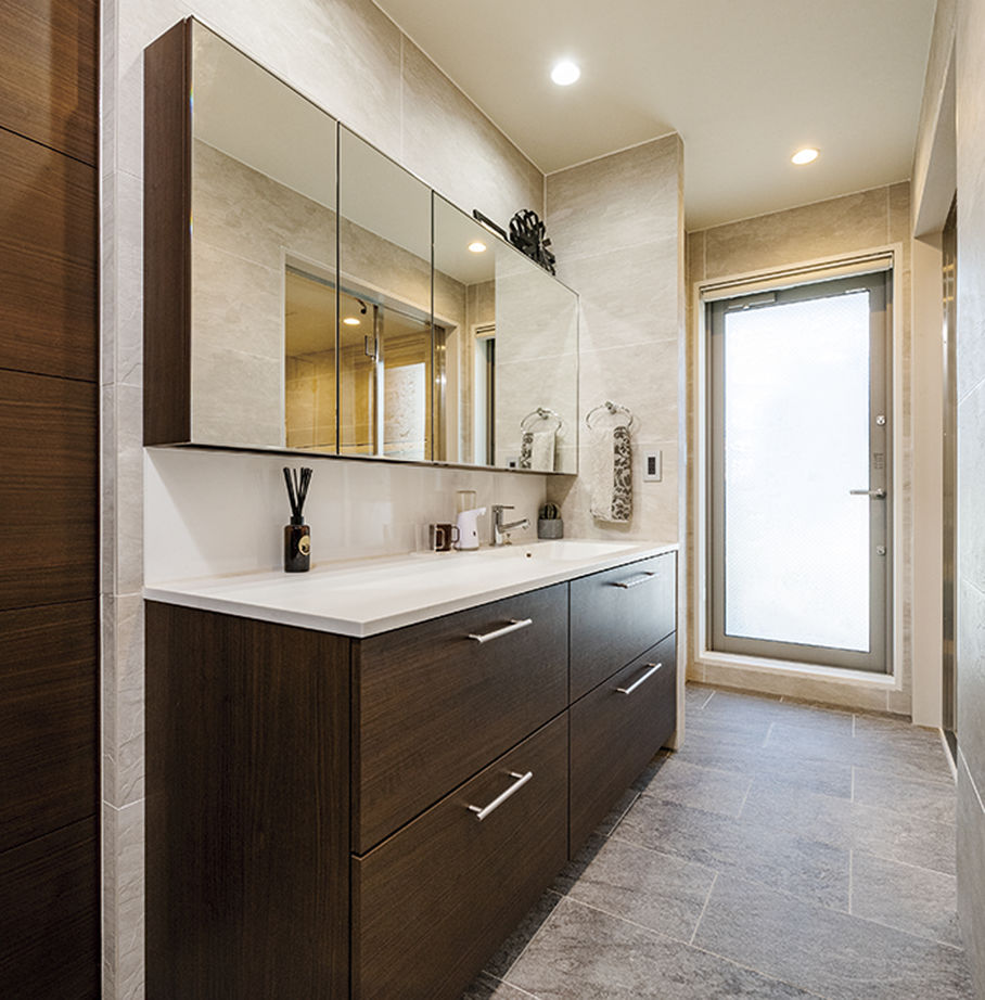 旭化成ホームズ（ヘーベルハウス） ウッディなインテリアに包まれて心地よい光と風を感じる3階ＬＤＫの建築実例画像6