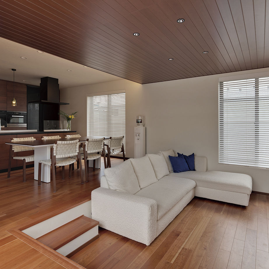 旭化成ホームズ（ヘーベルハウス） ２階にリビングとバルコニーを設け リゾートの雰囲気を楽しむ住まいにの建築実例画像3