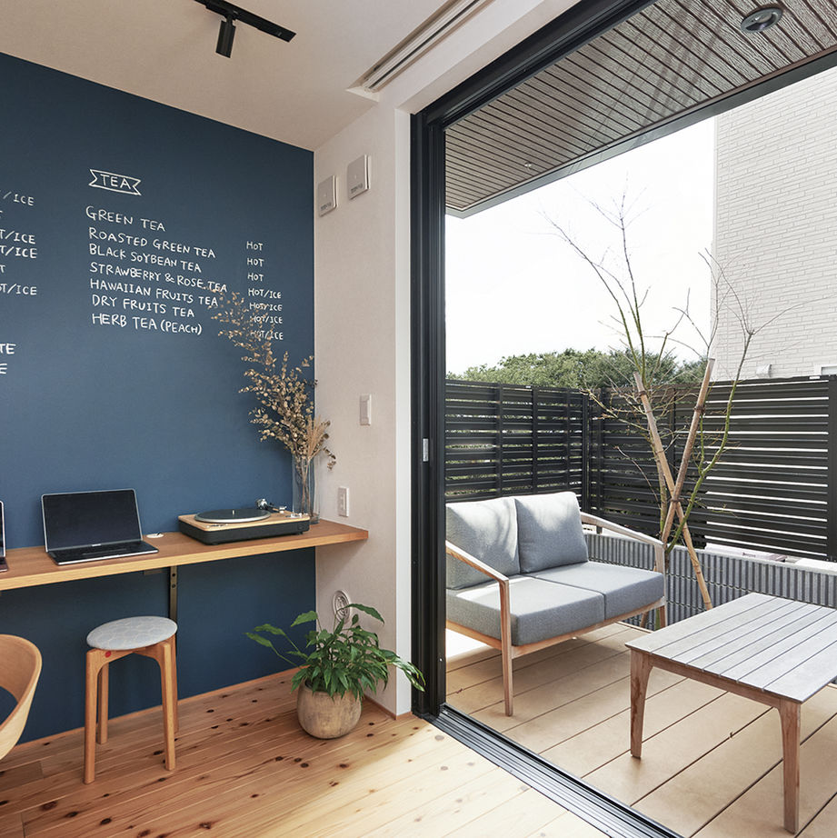 旭化成ホームズ（ヘーベルハウス） 吹抜けとダウンフロアで空間を広げカフェのような居心地のよい家にの建築実例画像3