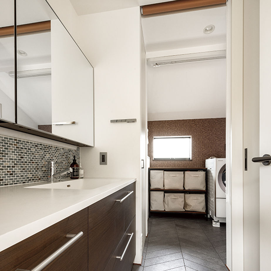 旭化成ホームズ（ヘーベルハウス） 吹抜けとダウンフロアで空間を広げカフェのような居心地のよい家にの建築実例画像6