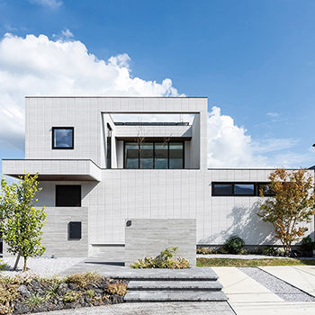 旭化成ホームズ（ヘーベルハウス） 吹抜けと中庭が一体の広々LDKで、愛猫と一緒の時間を大切に暮らすの建築実例画像8