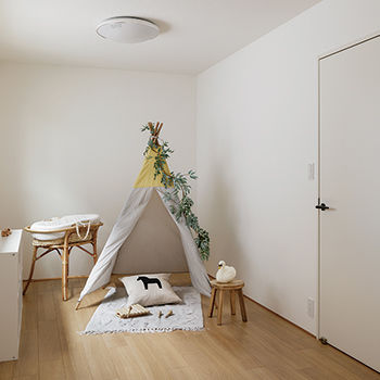 旭化成ホームズ（ヘーベルハウス） 吹抜けとダウンフロアで空間を広げ　空からの光を感じて心地よく過ごすの建築実例画像4