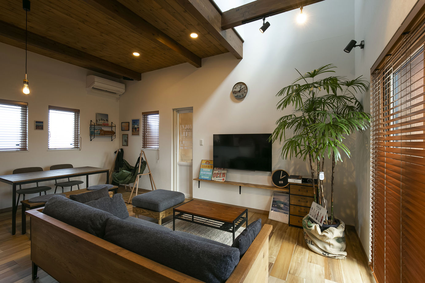 鈴木工務店 仕事も遊びも！暮らしをアクティブにする開放的な家の建築実例画像2