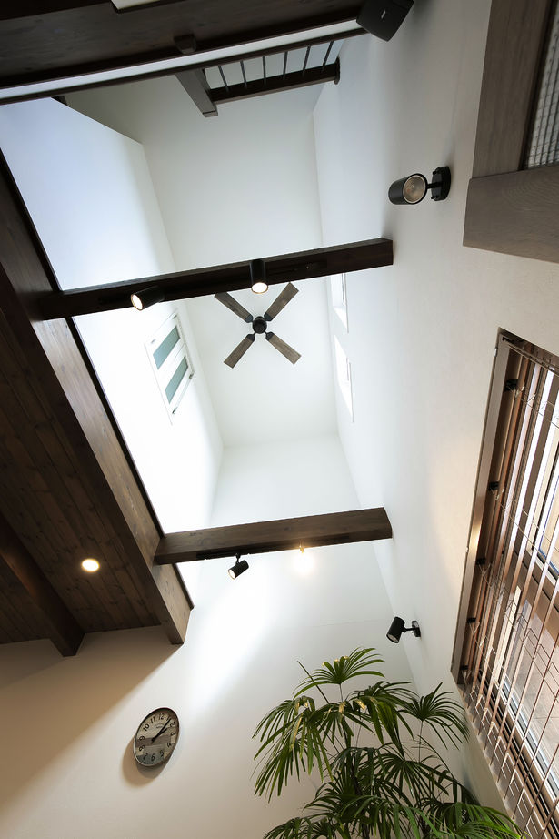 鈴木工務店 仕事も遊びも！暮らしをアクティブにする開放的な家の建築実例画像3