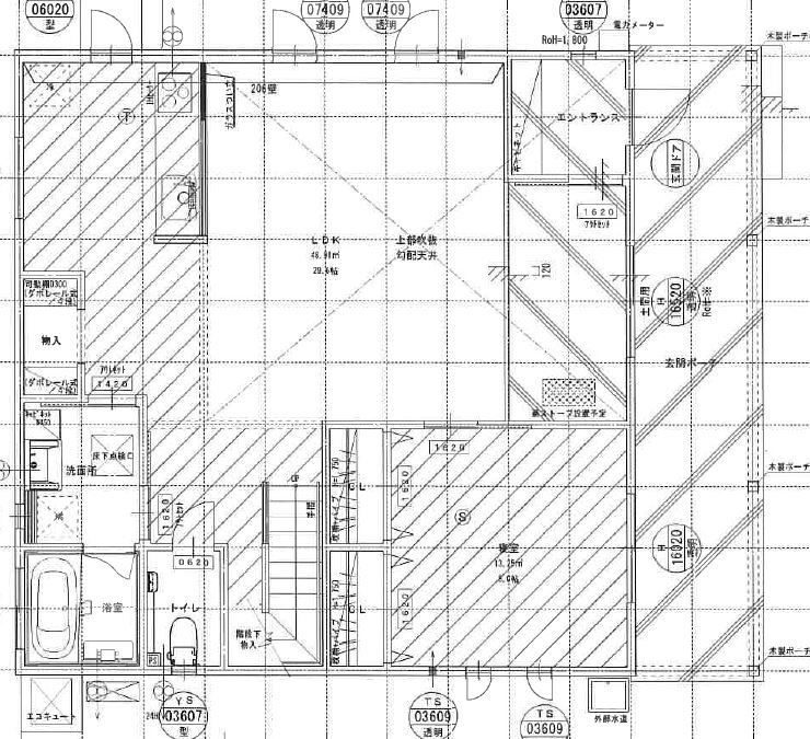 鈴木工務店 【宮城県仙台市】自然に囲まれた生活を楽しむ、カバードポーチと薪ストーブのある家の間取り図null