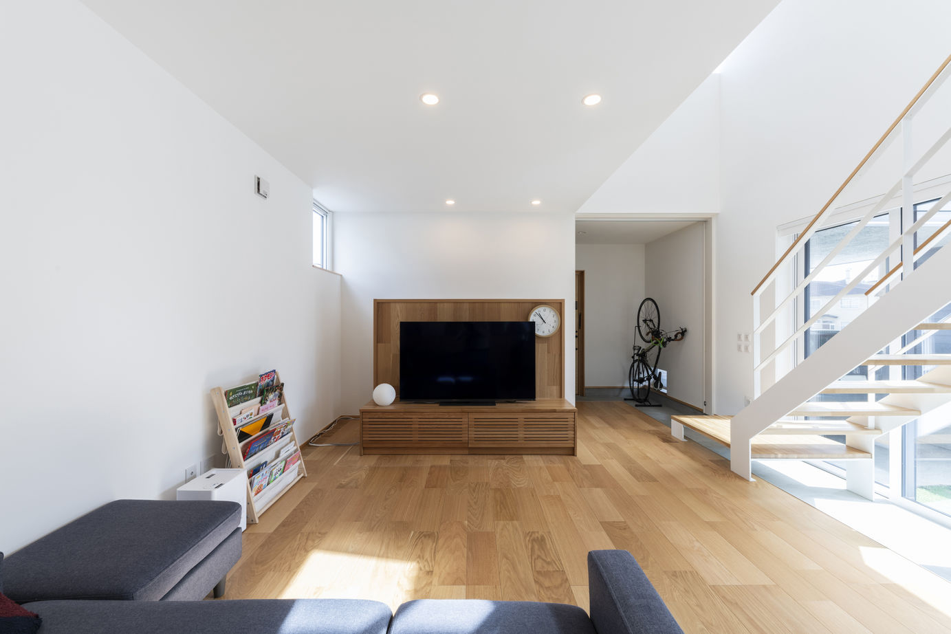 太平ホーム北海道 【2000～2500万円/吹抜け/土間/中庭/カーポート】建築家とつくりあげた、ソトにつながる住まいの建築実例画像2