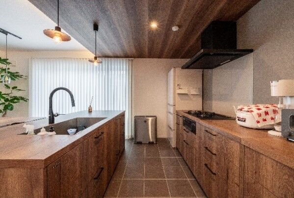 太平ホーム北海道 【平屋/35坪】勾配天井が生む明るさと開放感。和と洋が融合する平屋の住まい。理想の新居を予算内で実現！の建築実例画像9