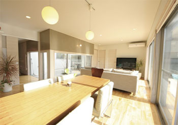 タツホーム　竜建 施主の未来を考えた機能美 あふれる「中庭のある家」の建築実例画像4