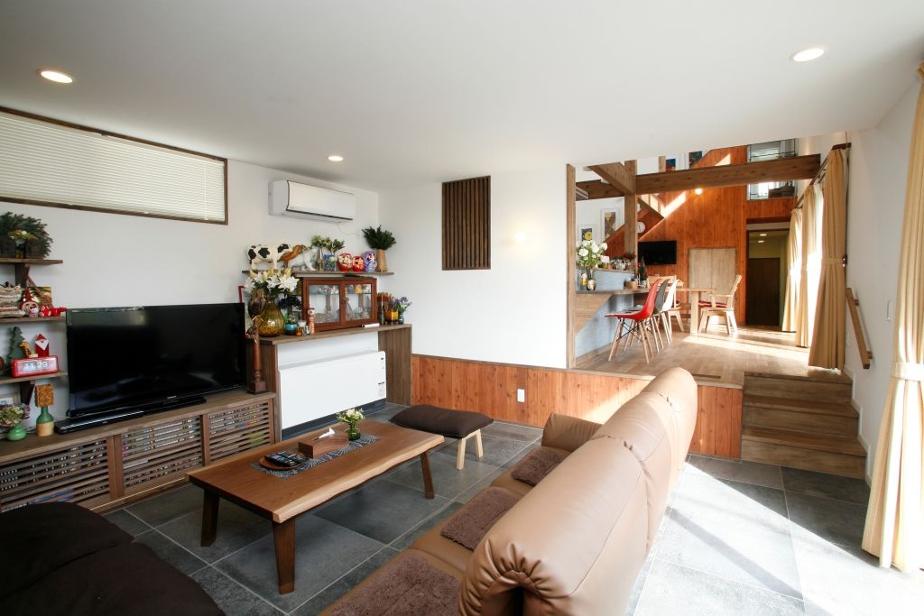 タツホーム　竜建 【間取り図有/本体価格2380万円/53坪】暮らしやすく、カッコイイ。スキップフロアがある「空間を遊ぶ家」の建築実例画像3