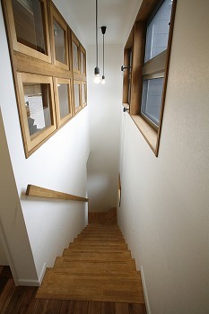 タツホーム　竜建 【本体価格1665万円/34坪】空へ視線が抜ける2階リビング。暮らしやすさとカッコよさを追求したデザイン住宅の建築実例画像7