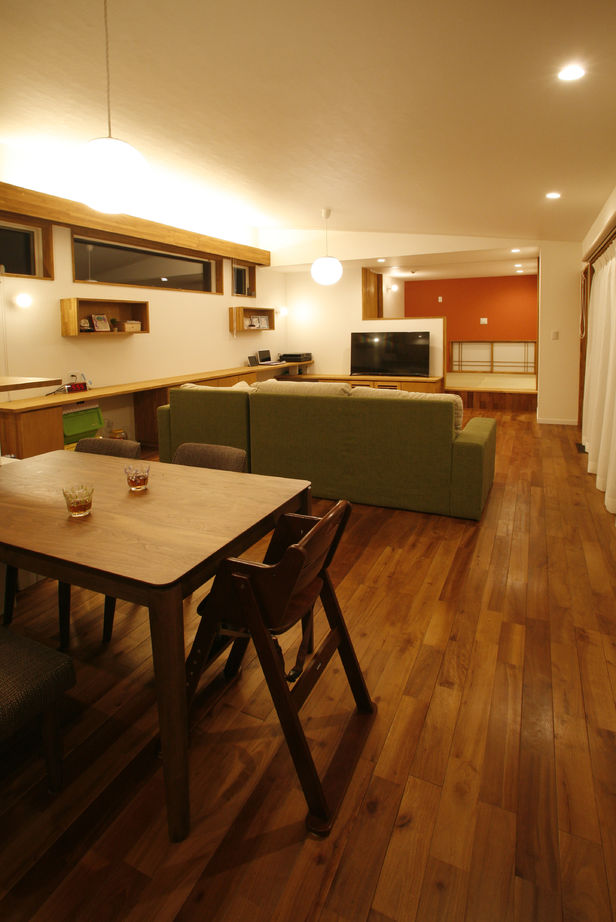 タツホーム　竜建 【1900万円/42坪/平屋】光と風を感じる暮らし。外と中の繋がりを生むウッドデッキのあるコの字型の家の建築実例画像6