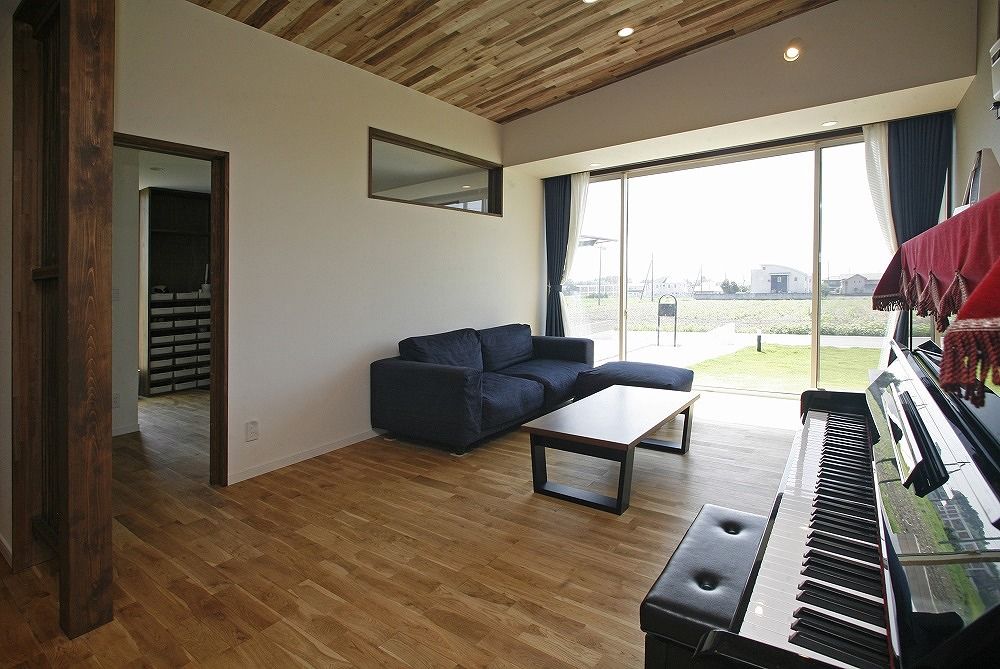 タツホーム　竜建 【1757万円/35坪】経験に基づいた提案が嬉しい。カッコよさも住み心地も叶えたスタイリッシュな平屋の建築実例画像2