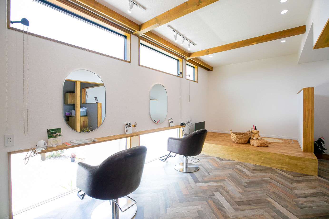 タツホーム　竜建 【本体価格2160万円/44坪/平屋】美容室と住まいを組み合わせた家事ラクで暮らしやすい平屋の建築実例画像5