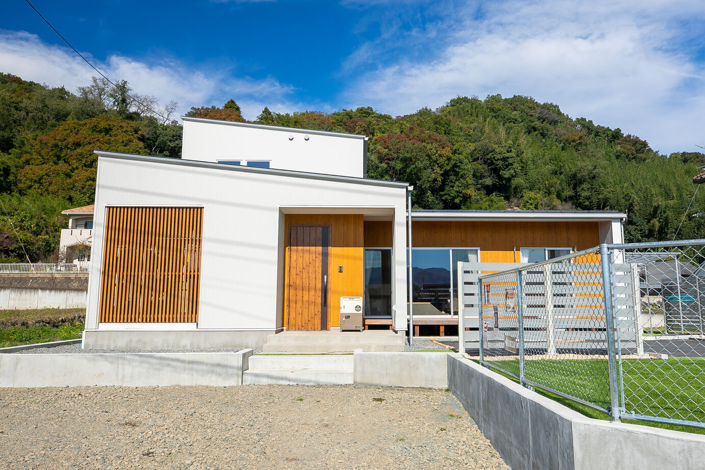 タツホーム　竜建 【本体価格1960万円/40.5坪】平屋のように暮らせる！木の香りが心地よい住まいの建築実例画像2