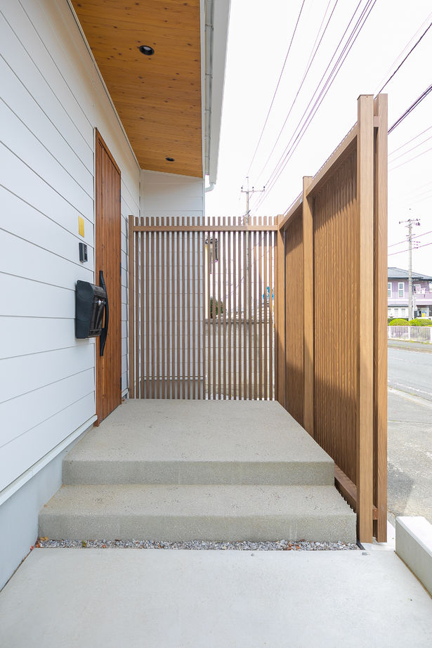 タツホーム　竜建 【本体価格1910万円/40.8坪】木のぬくもりが感じられる、中庭でのびのび遊べる住まいの建築実例画像9