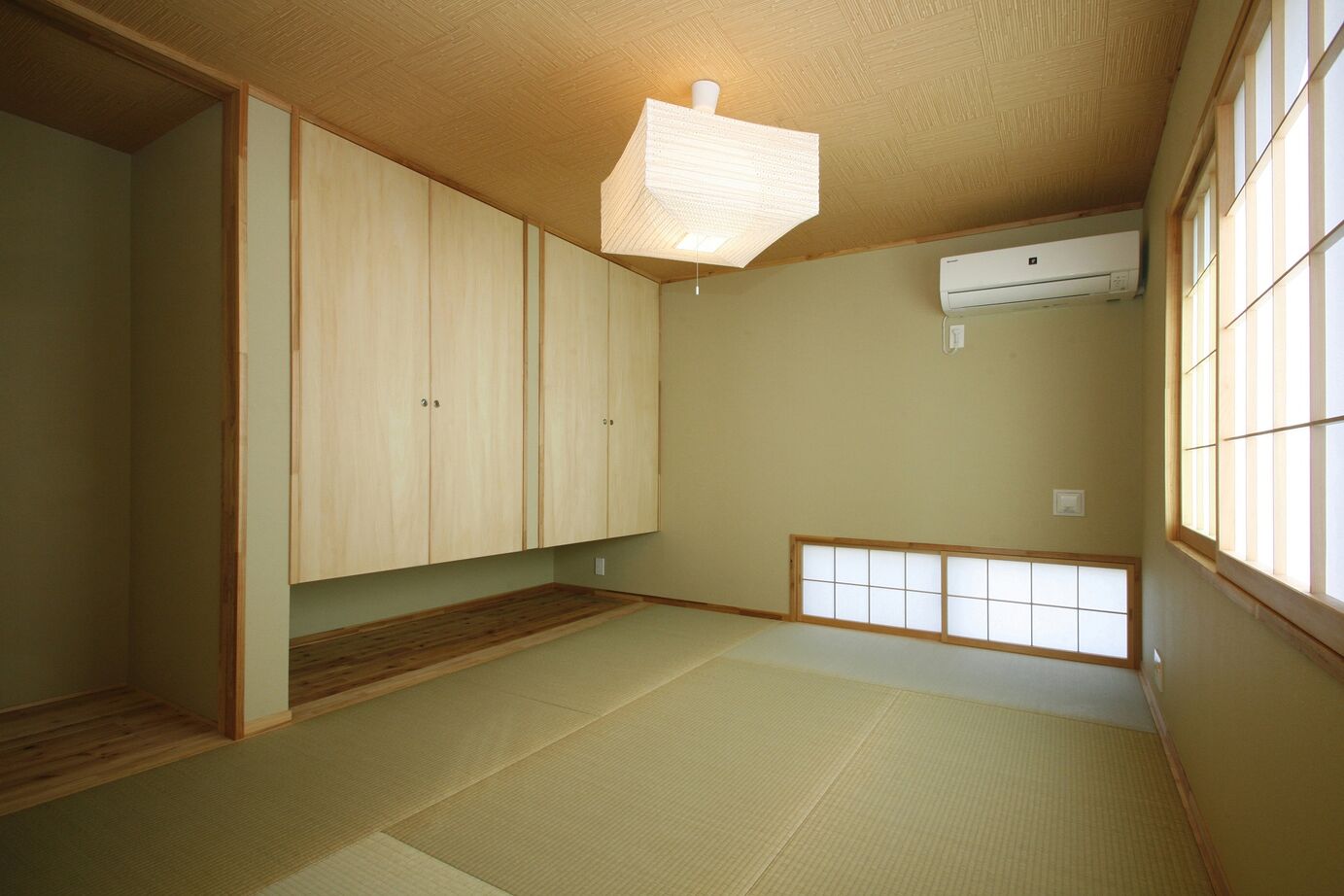 タツホーム　竜建 【2000～2500万円/39.7坪】自然素材をふんだんに使用した、ダイナミックな軒のある平屋の建築実例画像5