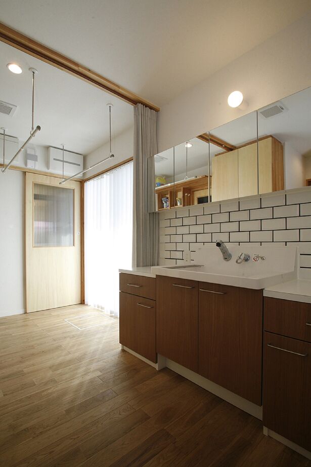 タツホーム　竜建 【2000～2500万円/39.7坪】自然素材をふんだんに使用した、ダイナミックな軒のある平屋の建築実例画像8