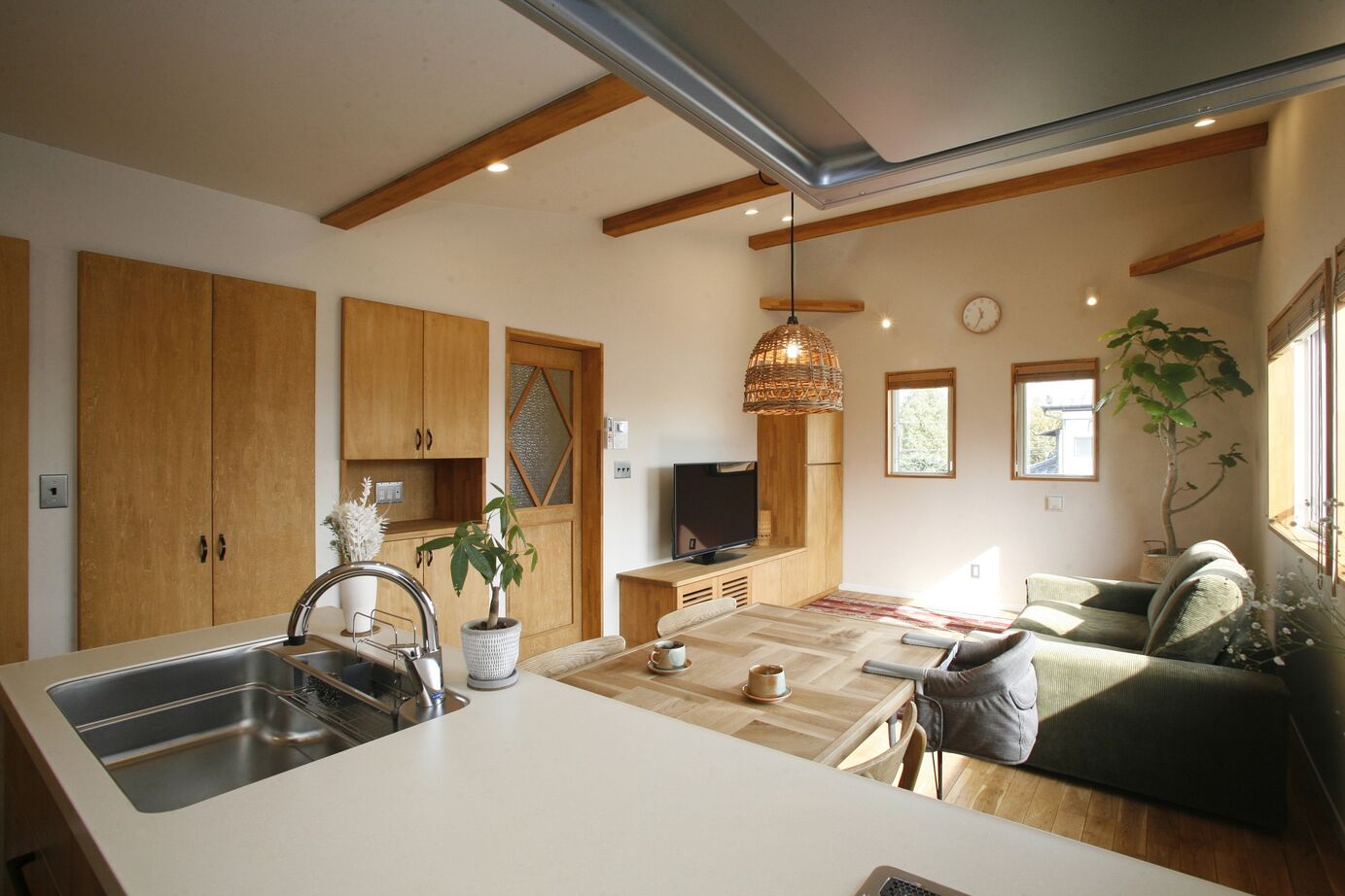 タツホーム　竜建 【2000～2500万円/37.5坪】異素材をМＩＸしたスタイリッシュで個性的な二世帯住宅の建築実例画像3