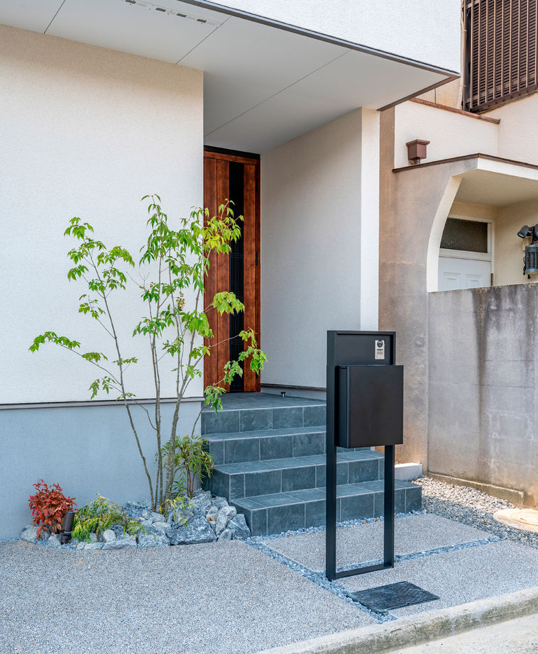 HOUSECODE(ハウスコード） [堺市/敷地約19坪/3階建て】白い塗り壁の家【間取り図あり】の建築実例画像2