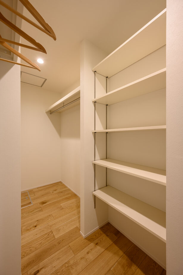 HOUSECODE(ハウスコード） 堺市/2階リビング/ゲーム部屋/暮らしを楽しみ、家族とくつろぐ″Chill‐HOUSE”の建築実例画像10