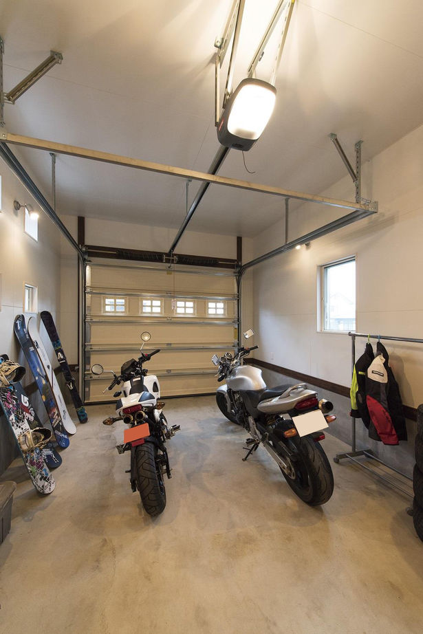 ホビースタイル　角屋工業 イメージを超えた「遊びゴコロ」溢れるプラン提案に感動 収納や開放感あるインナーガレージを実現した家の建築実例画像2