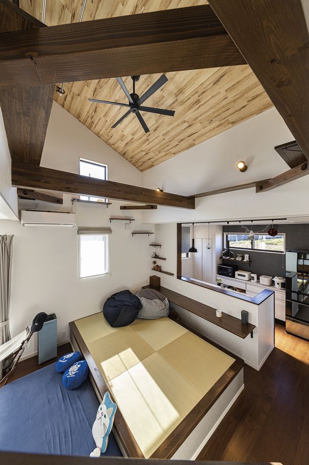 ホビースタイル　角屋工業 車2台にバイクや自転車までも収まる広々ガレージ！キャットウォークや専用のおうちもある愛猫も喜ぶ住まいの建築実例画像4