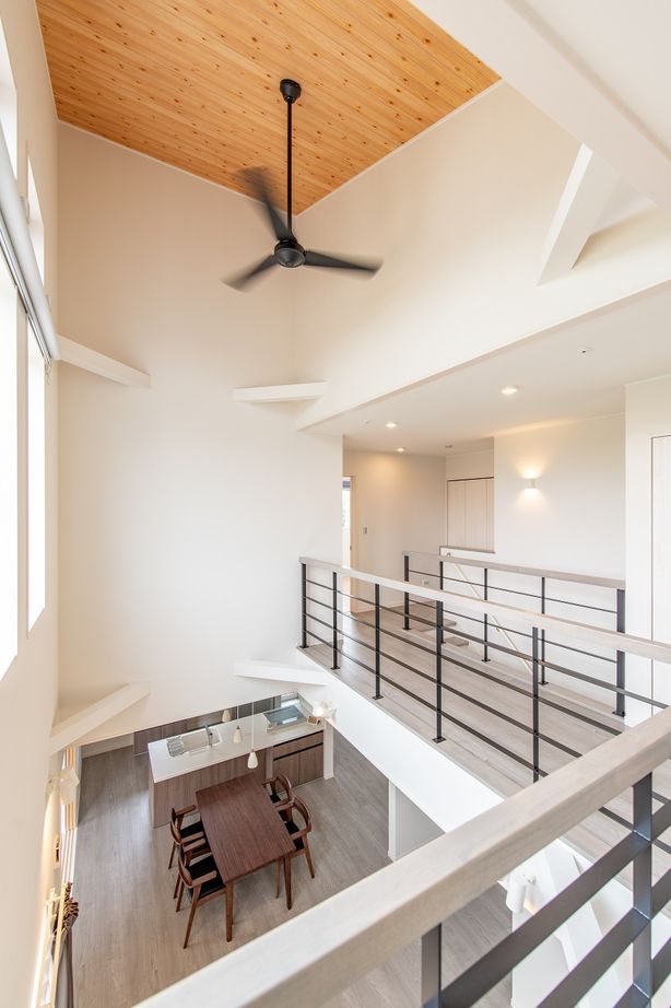 ホビースタイル　角屋工業 広々ガレージには車2台とバイクまでも収納できる！の建築実例画像8