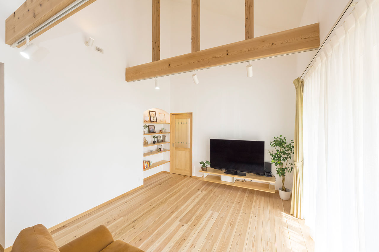 内山木材建設 【2000万円台/30坪台/平屋/防音室】諦めかけていた要望も柔軟設計で見事実現。無垢材×漆喰で心地よい空間にの建築実例画像3