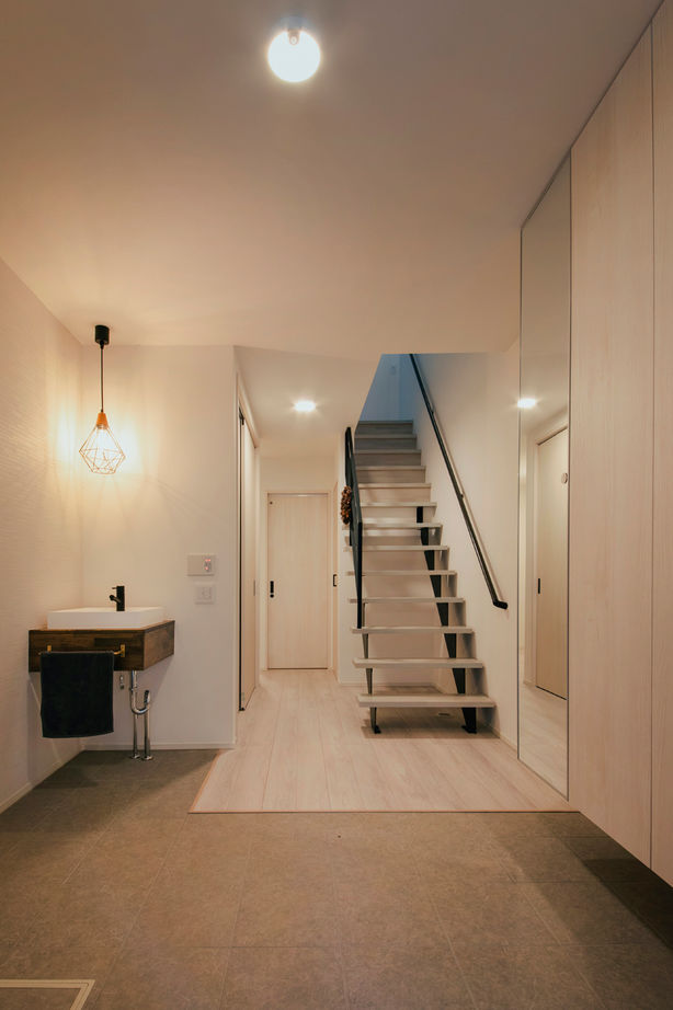 暮るみ（くるみ） 【間取図有/インナーガレージ/2階リビング】「毎日が春のリゾートホテルみたいな家です！」の建築実例画像10